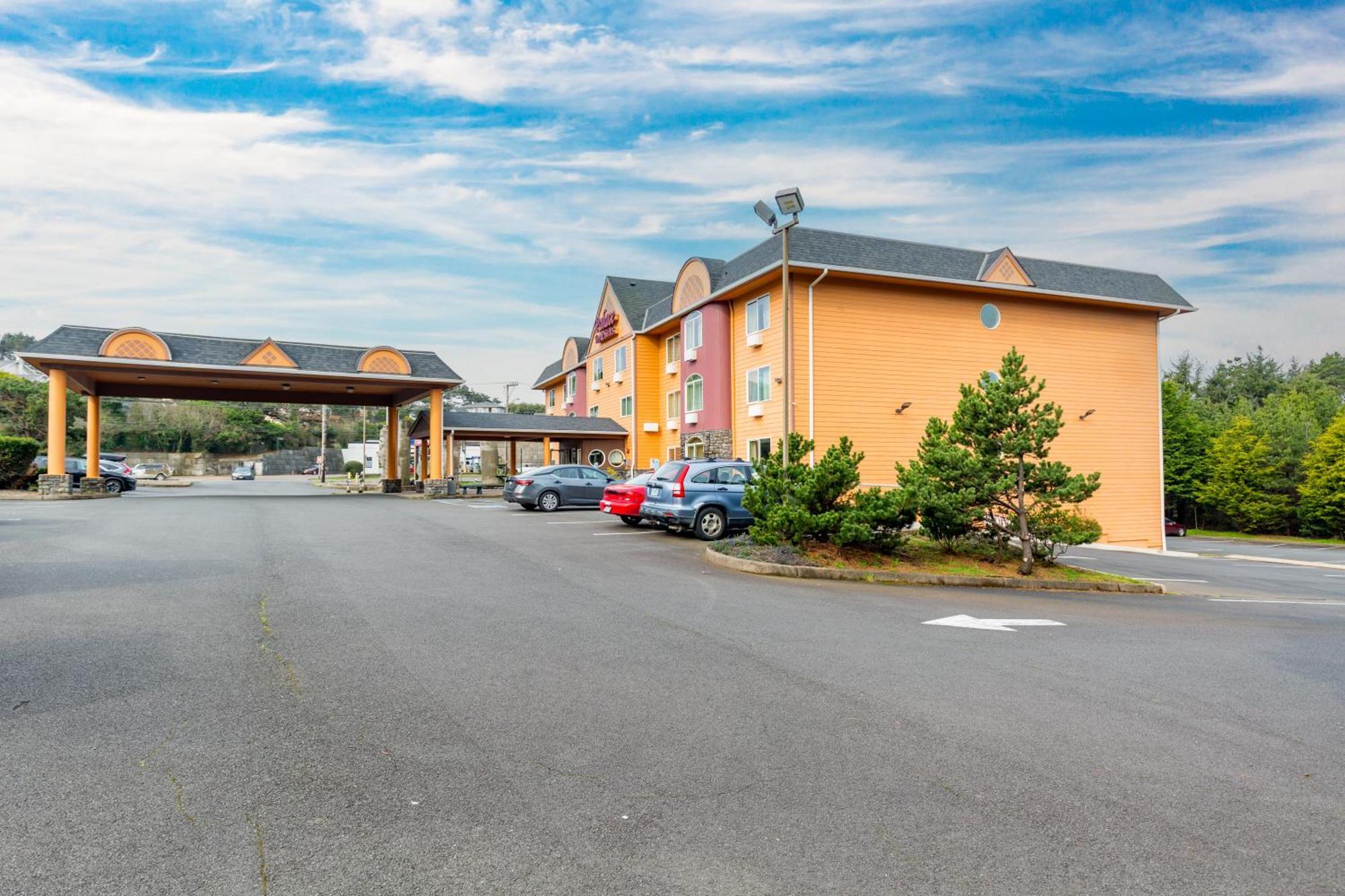 Palace Inn & Suites Lincoln City Exterior foto